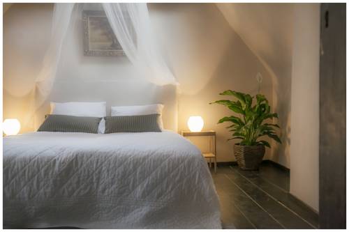 
Waldorf St Martins Apartments Hotel
