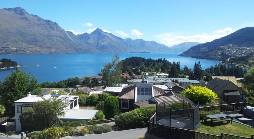 Фото 
IceCap Hostel
