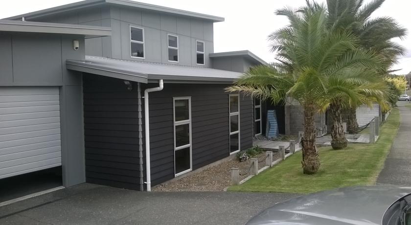 Фото 
Organic Square Guesthouse
