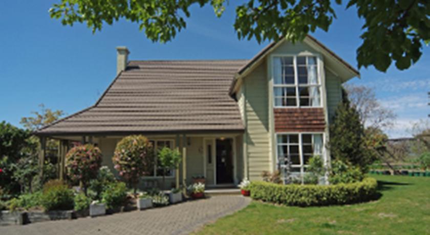 Фото 
Brigadoon Guesthouse
