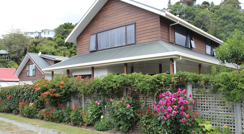 Фото 
Tina&#39;s Bed and Breakfast
