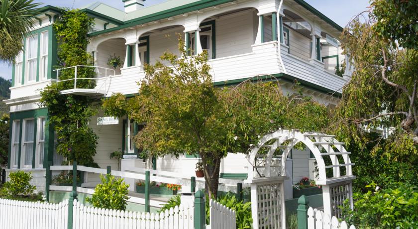 Фото 
Hillside Executive Accommodation
