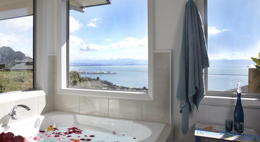 Фото 
Urban Camp
