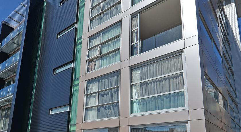 
Pearse St. Suites
