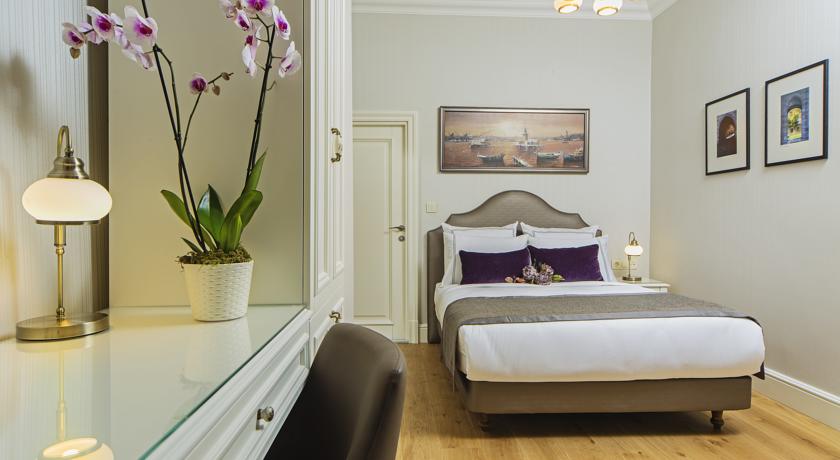 Фото 
Meroddi Galata Mansion
