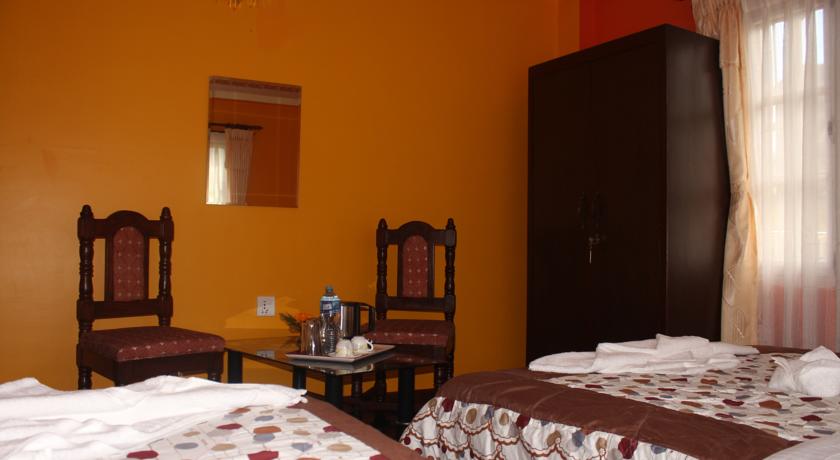 
Envoy Hotel
