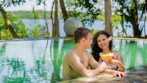 Фото 
Henderson Lake View Residence
