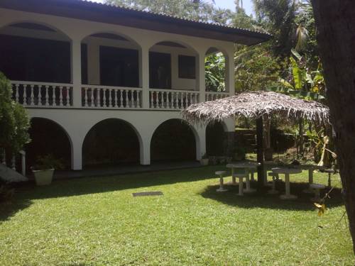 Фото 
Jude Place
