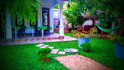 Фото 
Shanketha Palace Hotel
