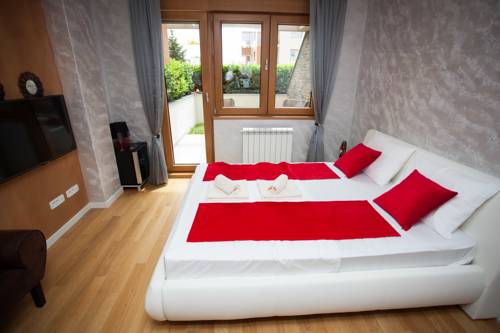 
Rooms Top Gun Zrenjanin
