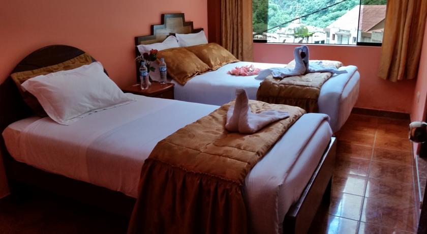 
Boulevard Suites
