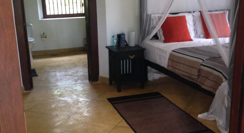 Фото 
Lazy Lizard Villa
