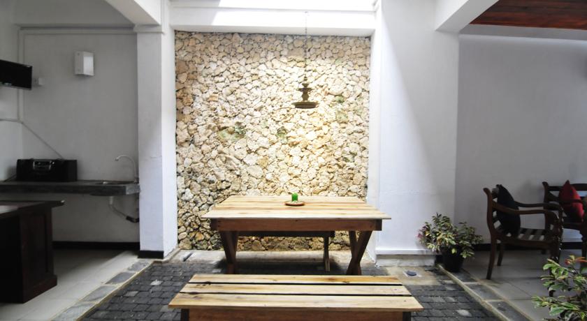 Фото 
Tharusha Hoiday Inn
