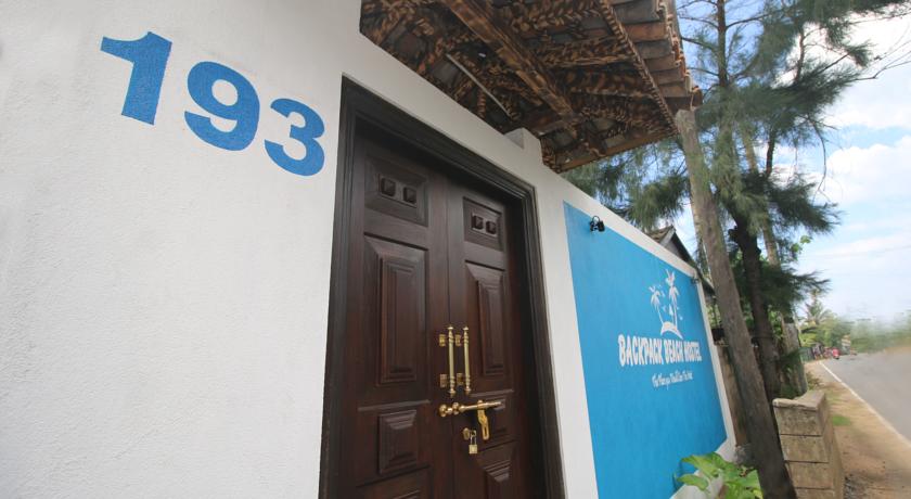 Фото 
Aradhana Hotel
