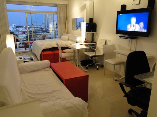 
Penguin Hostel
