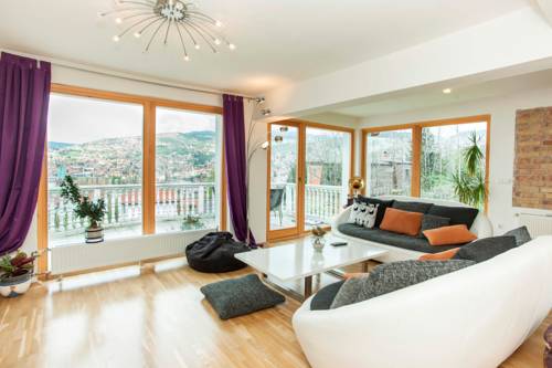 Фото 
Taiga Guesthouse
