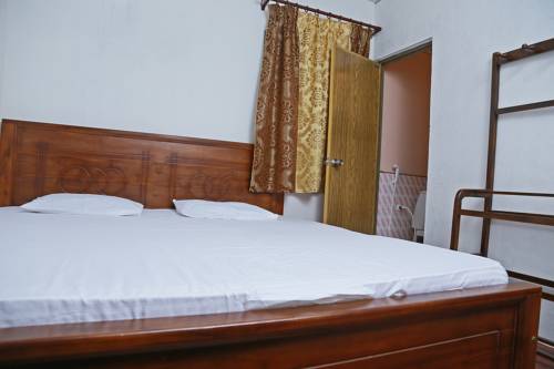 Фото 
A-Bay Guest House
