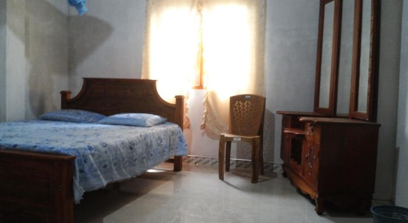 Фото 
Gamage Guest House
