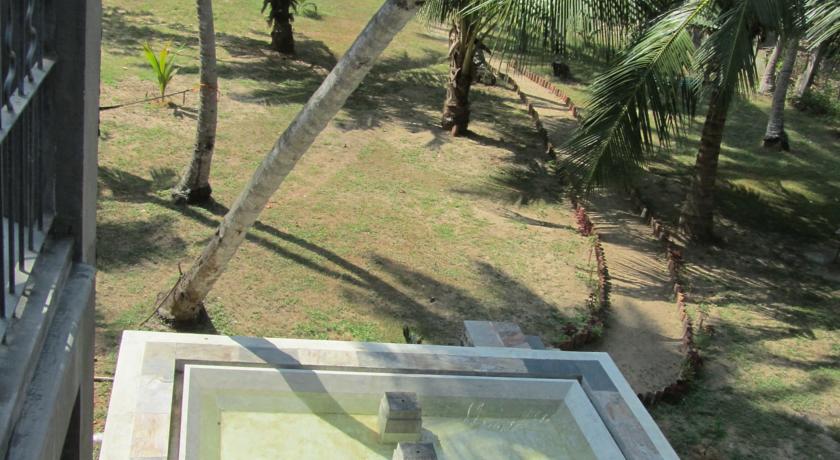 Фото 
Dinuliya Guest House
