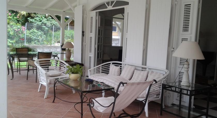 
Paradise Beach Bungalows
