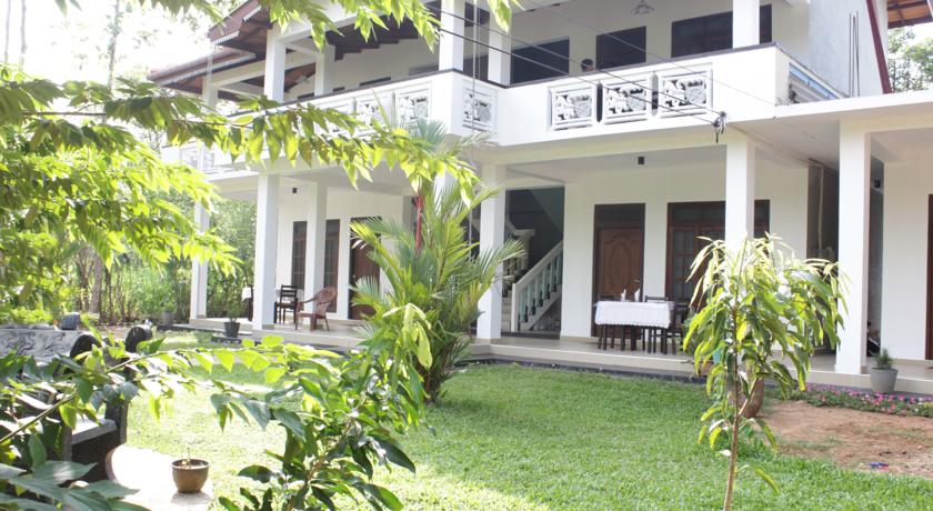 Фото 
Nethmi Homestay

