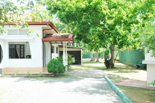 Фото 
Nisal Villa Bentota
