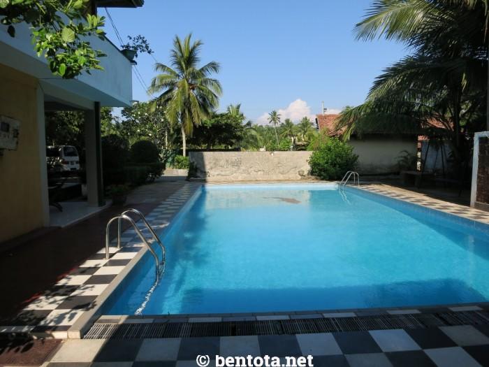 Фото 
Hotel Nilwala
