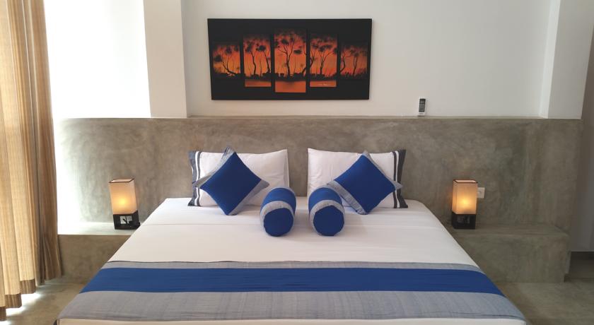 
Hotel Moonstone
