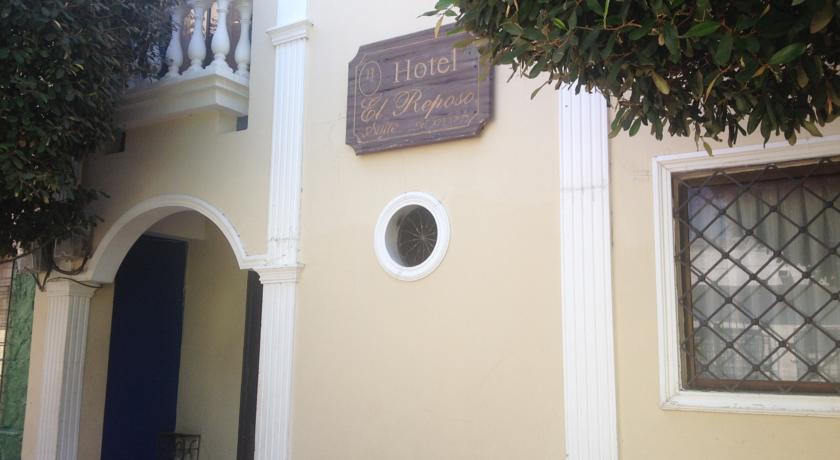 
Holiday Hotel
