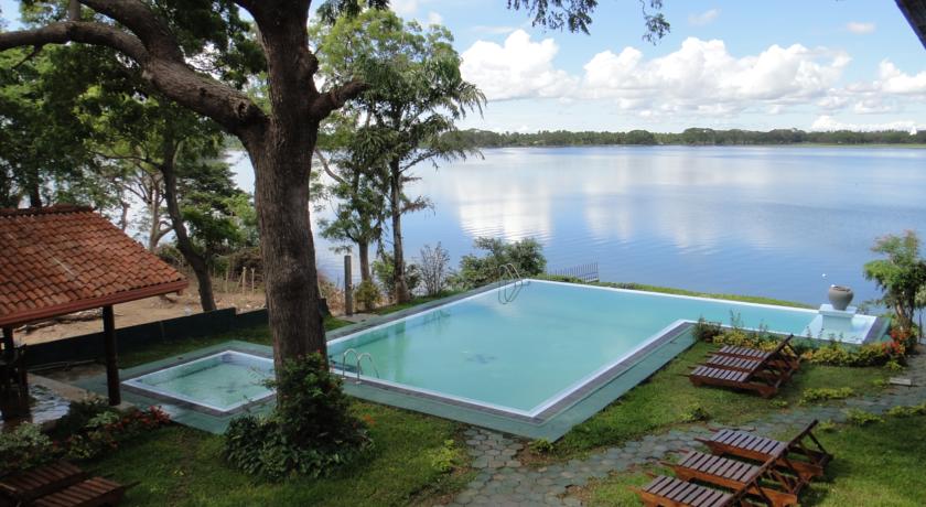 Фото 
Yala Meedum Camping
