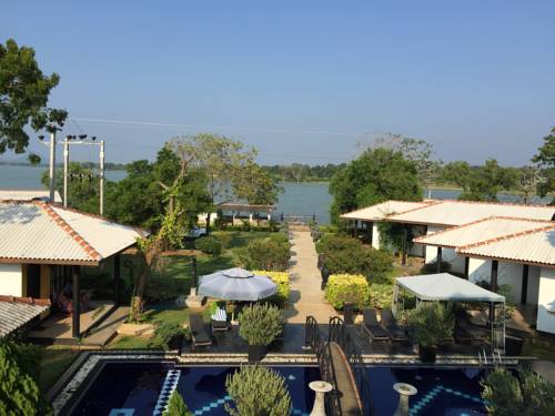 Фото 
Lake Wind Hotel
