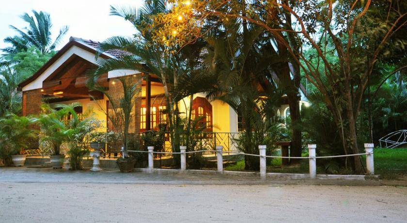 Фото 
Pearl City Hotel
