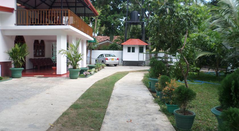 Фото 
Pramila Guest Inn
