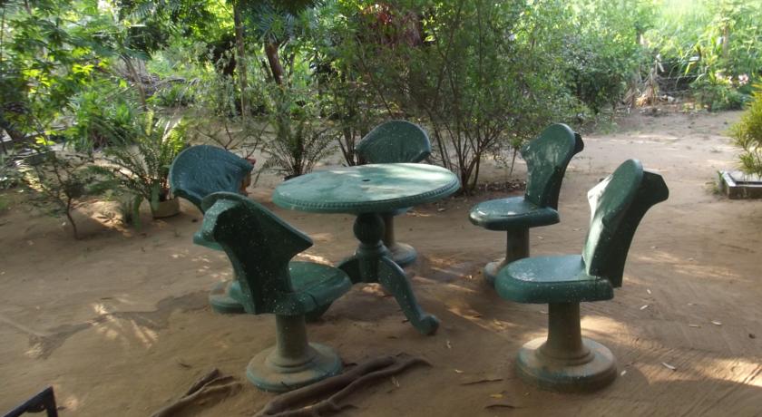 Фото 
Savee Village Inn
