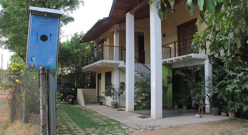 Фото 
Sunflower Inn
