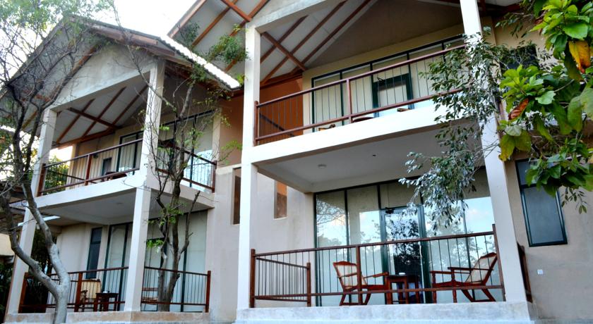 Фото 
JKAB Park Hotel
