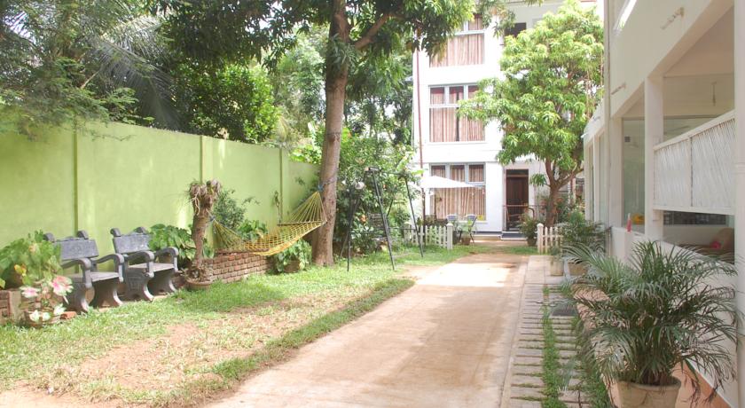 Фото 
Silver Beach Hotel
