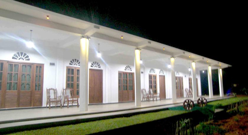 Фото 
Kings Hotel Restaurant and Bar
