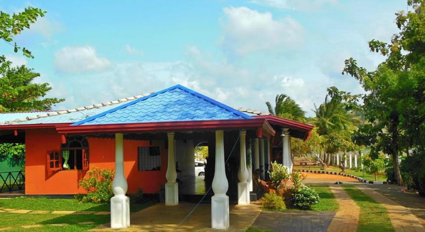 Фото 
Vegan Beach Resort
