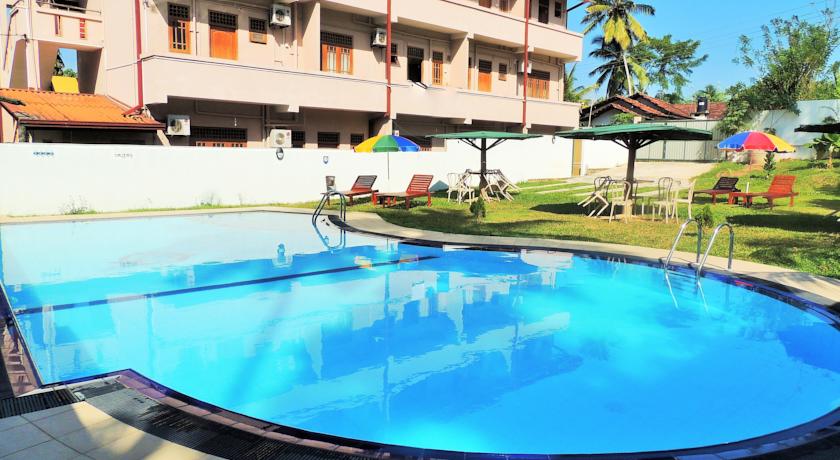 Фото 
Green Shadows Beach Hotel
