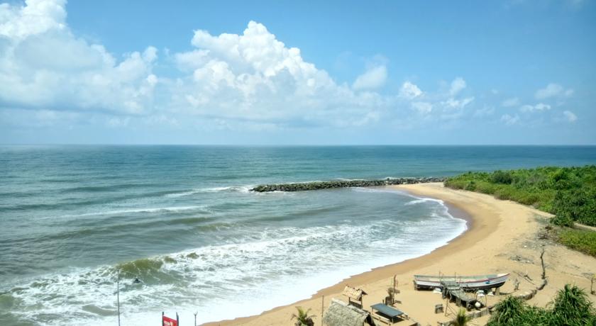 Фото 
Crystal Springs Beach Hotel
