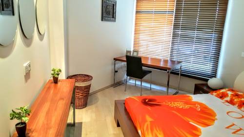 Фото 
Flat Les Boys
