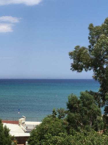 Фото 
Costas Swiss Apartment
