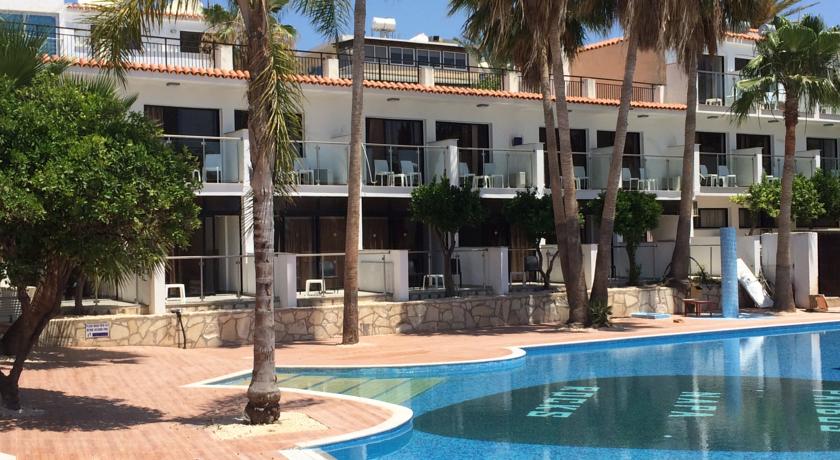 Фото 
Tsokkos Paradise Holiday Village
