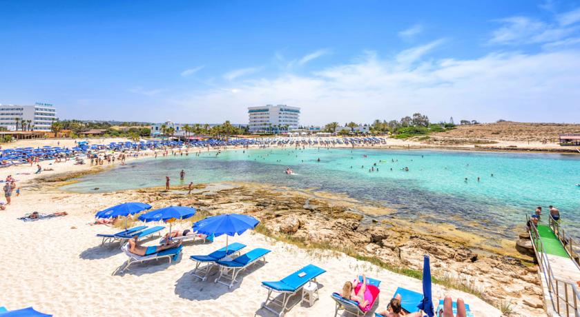 Фото 
Fedrania Gardens Hotel
