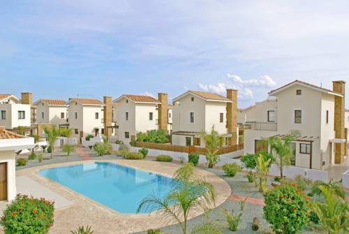 Фото 
Rainbow Apartments
