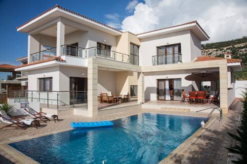 Фото 
Jewel Coral
