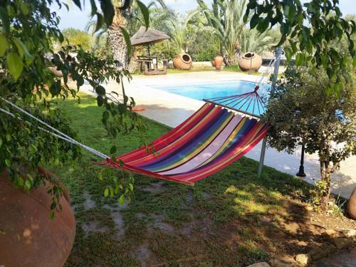 Фото 
Sea Caves Villa
