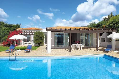 Фото 
Crown Resorts Horizon
