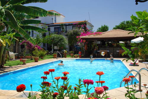 Фото 
Natura Beach Hotel And Villas
